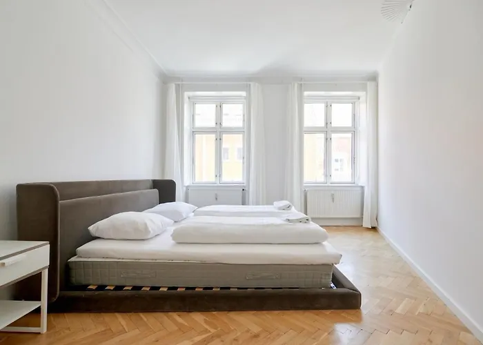 Xl Flat W 3 Bedrooms By Kings Garden In Cph City