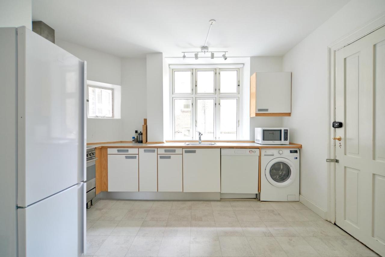 Apartment Xl Flat W 3 Bedrooms By Kings Garden In Cph *